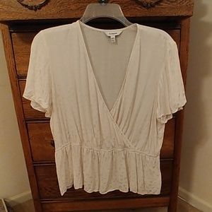 Express Ivory short sleeve blouse